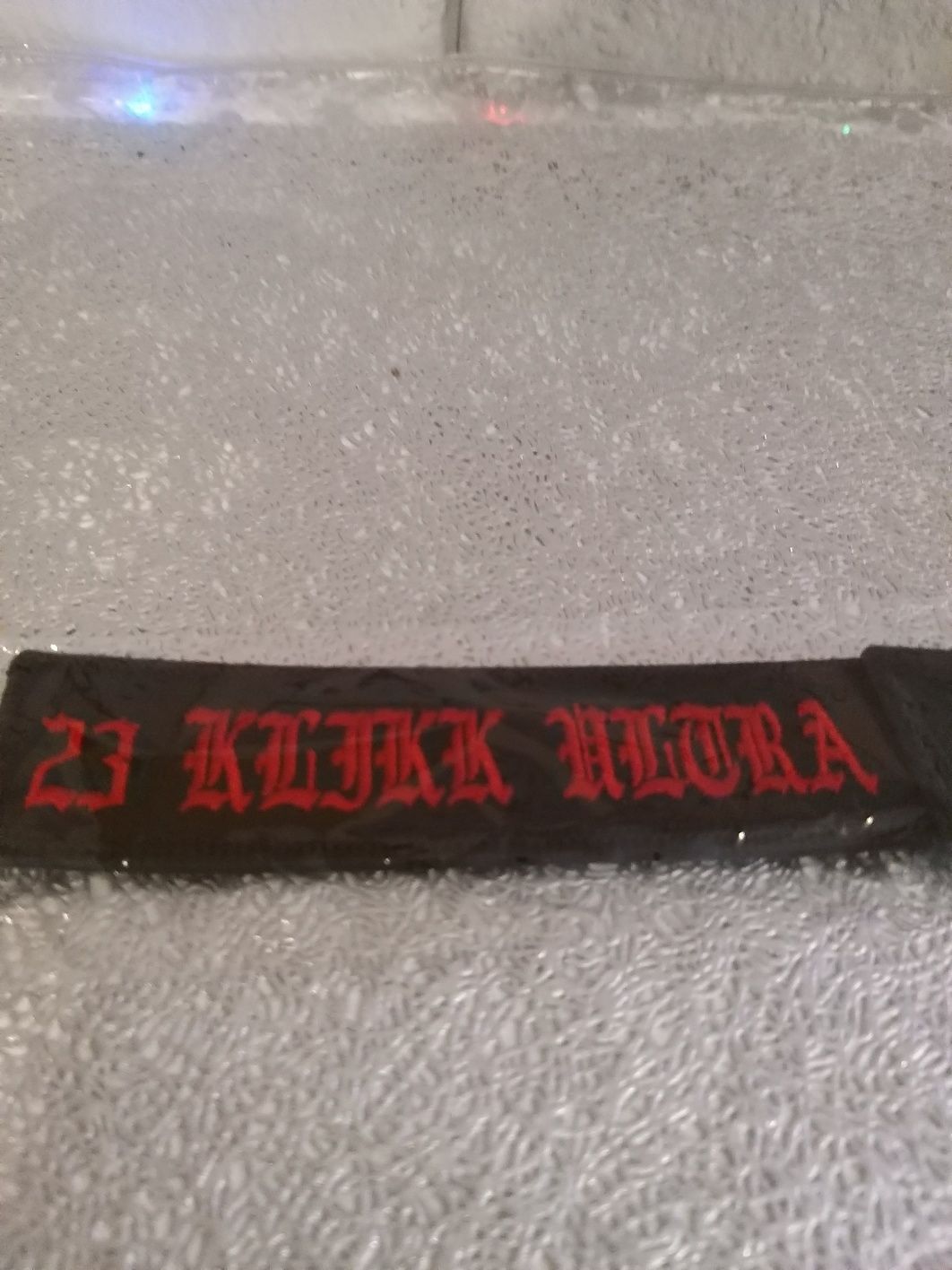 Brelok do kluczy z mocną zapinką