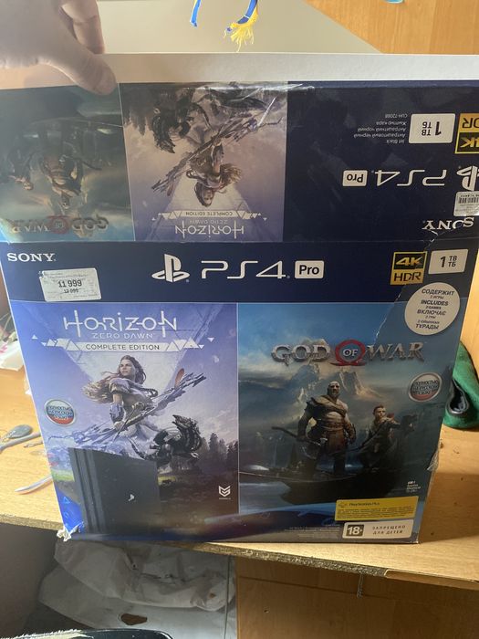 Продас PS4Pro 1tb +аккаунт