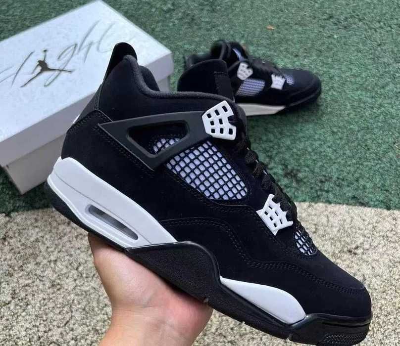 Jordan Air Jordan 4 Retro White Thunder R.40