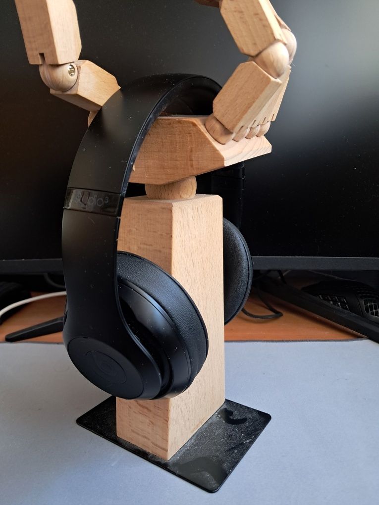 Beats Studio 3 (ANC, bluetooth etc)