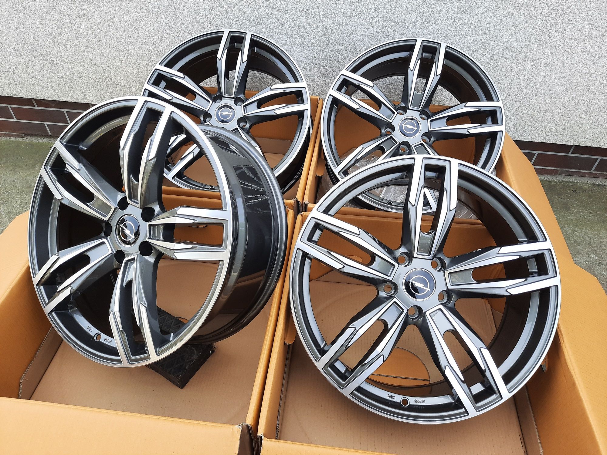 Alufelgi 20 Nowe! Opel Insignia 5x120 8Jx20H2 ET35 PROLINE!