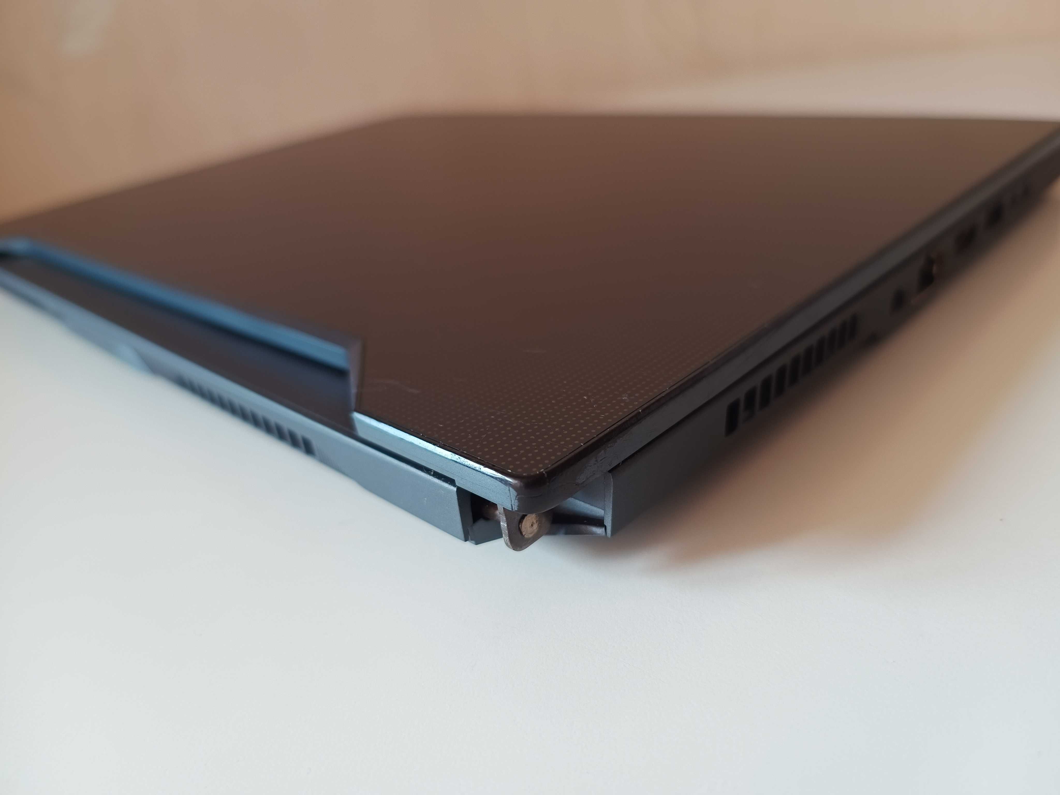 Asus ROG Zephyrus M GU502 i7-10750H 24G nVIDIA RTX 2070 Max-Q 8G SSD1T