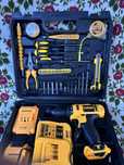 Шуруповерт DeWalt