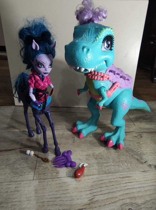 Будиночки, домик,собачка Barbie,дракон Mattel, Fisher price