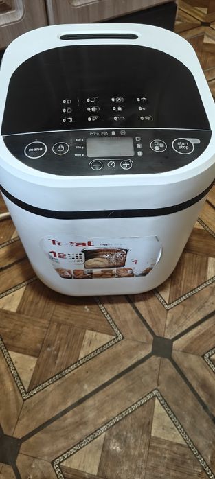 Продам недорого хлібопічку Tefal 1kg model:b13-a