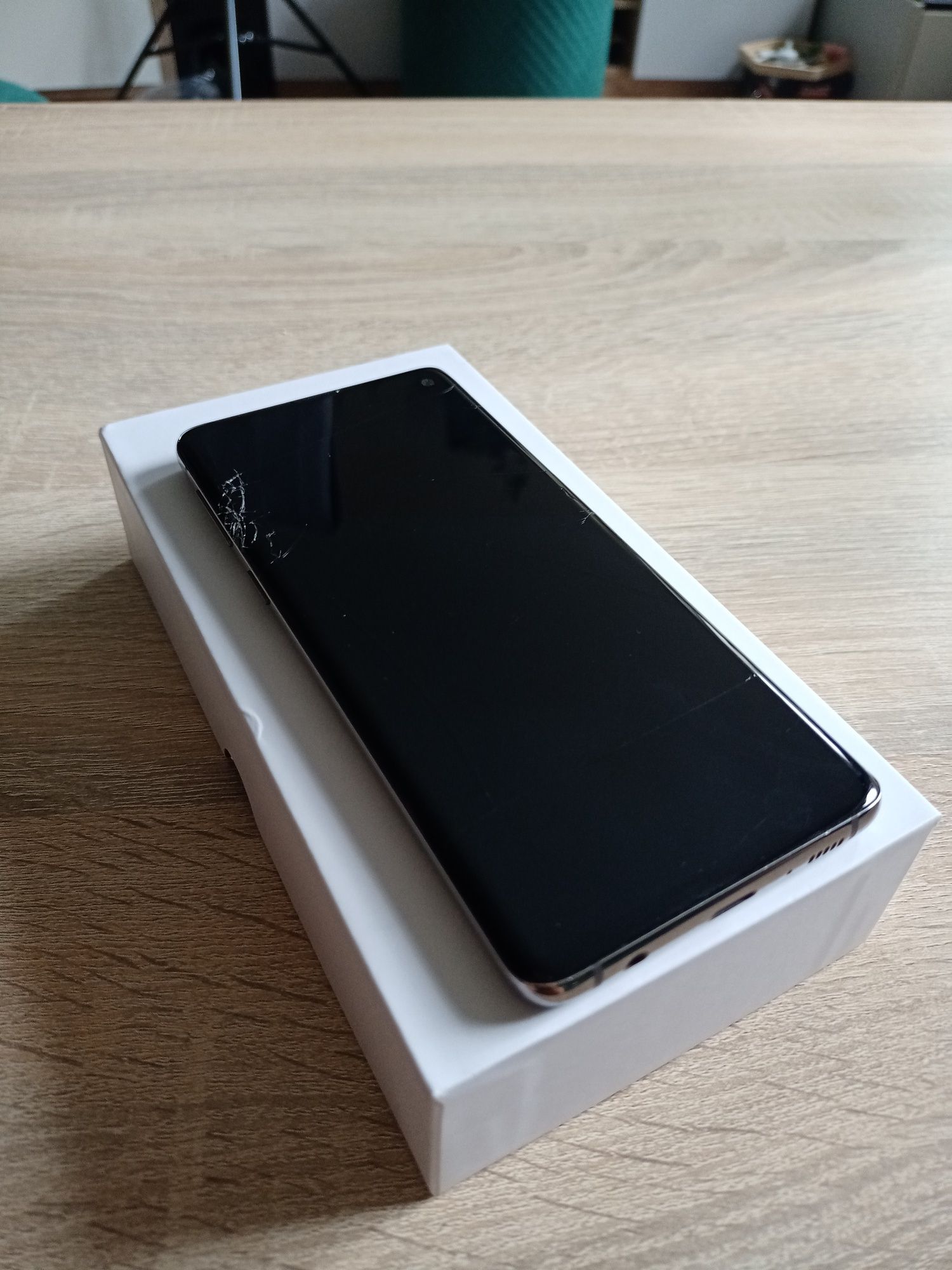 Samsung Galaxy S10 128/8gb
