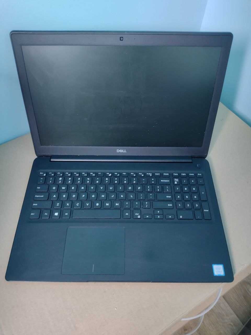 Ноутбук Dell Latitude 3500 i5 8gen/intell hd/8gb ddr4/m2 ssd256gb