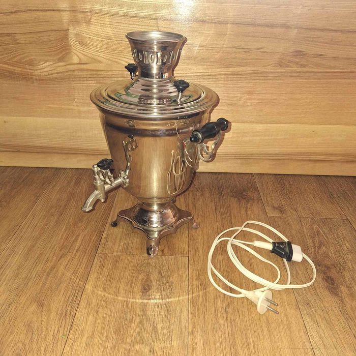 Самовар електричний радянський