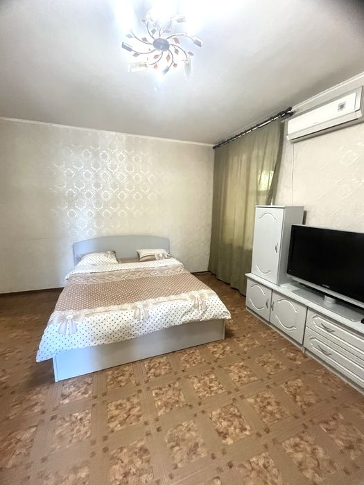 Посуточно Киевский Таирова.Королева/Архитекторская 1 этаж Собственник