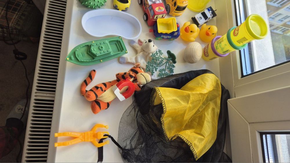 Лот іграшок, ціна за все