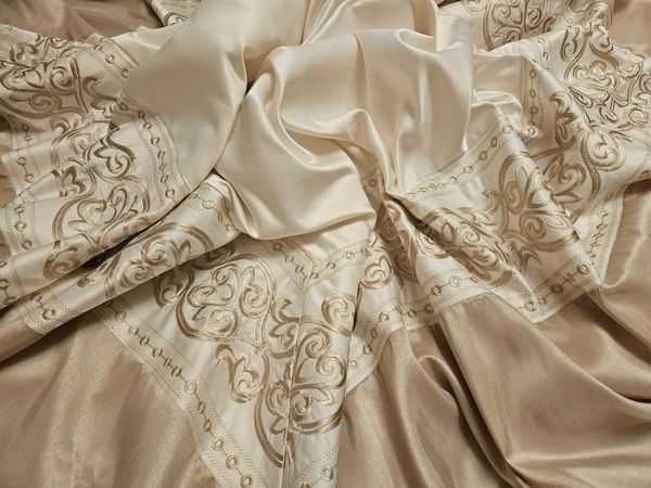 Ozdobna,złota poszwa-narzuta