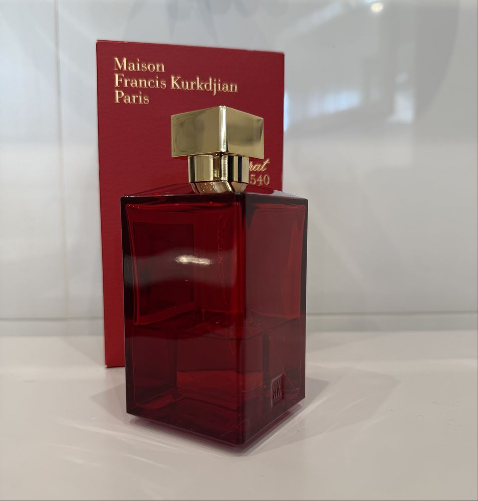 Baccarat Rouge 540 Extrait de Parfum Maison Francis Kurkdjian 77/200ml