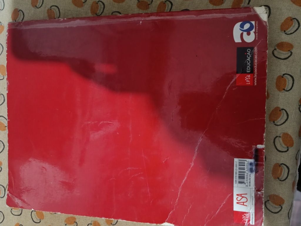 Livro escolar história 8