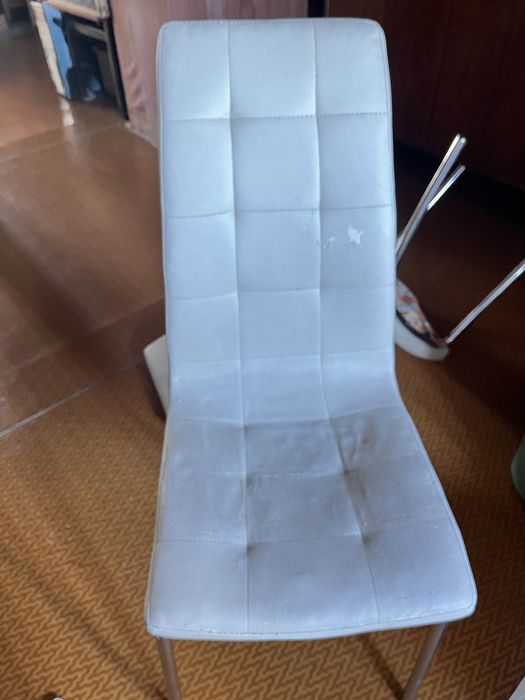 Стільці під реставрацію