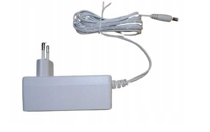 50 sztuk zasilacz SAGEMCOM 12V 2A 24W WTYK 5,5x 2,1 mm biały nowy