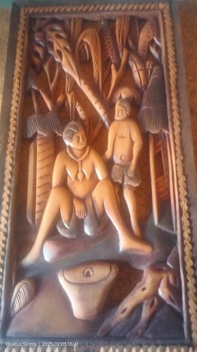 Quadro africano esculpido à mão