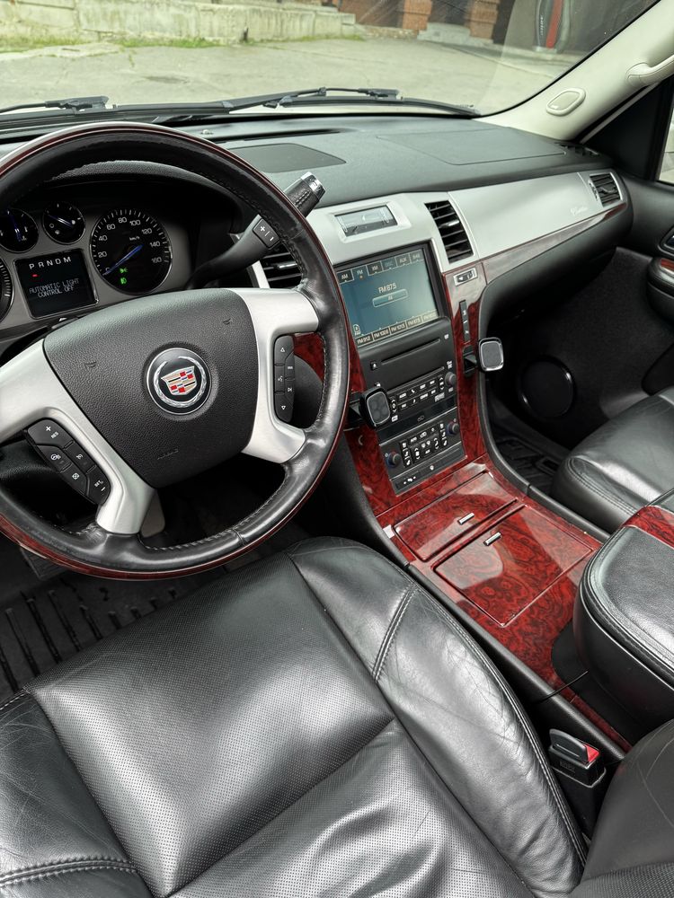 Продам Cadillac Escalade 2008