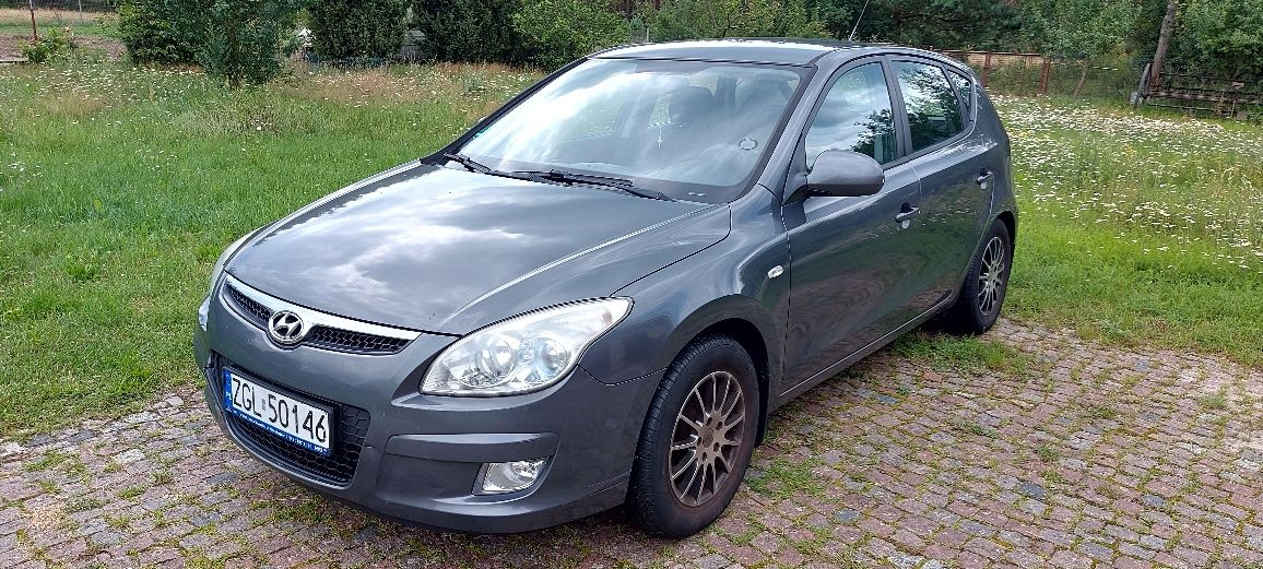 Hyundai i30 1.6b