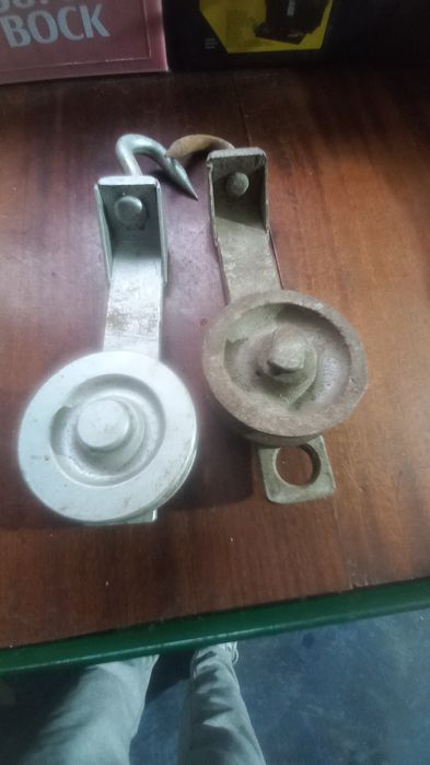 2 Roldainas com gancho