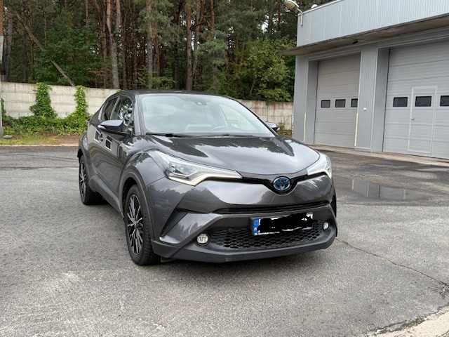 Toyota C-HR niski przebieg 42000