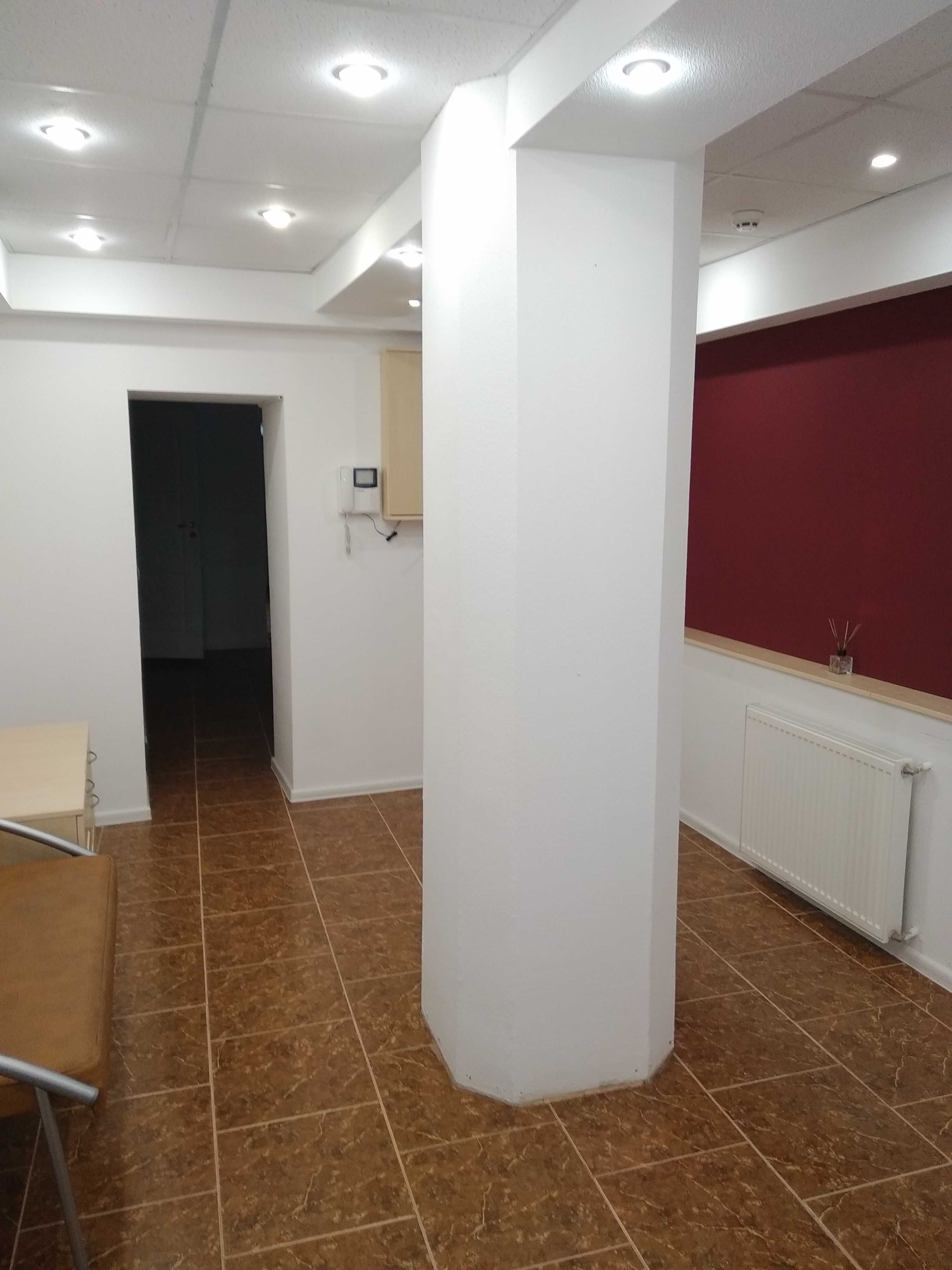 Продається офіс вул. Антоновича, 10б. Під будь-який вид діяльності