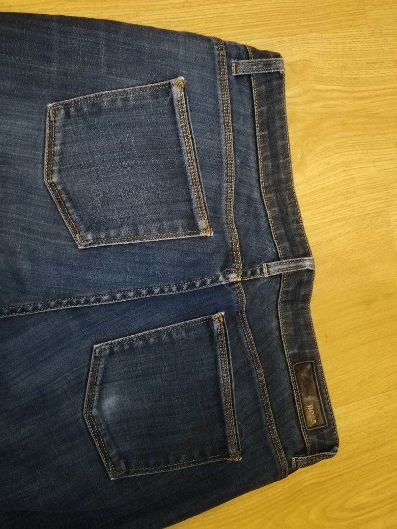 Spodnie Hugo Boss 31/34 jeansy slim leg