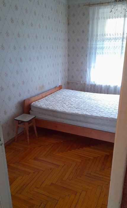 Недорога двохкімнатна на Фестивальній