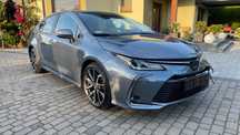 Toyota Corolla 1.8 executive hybrid Salon Polska