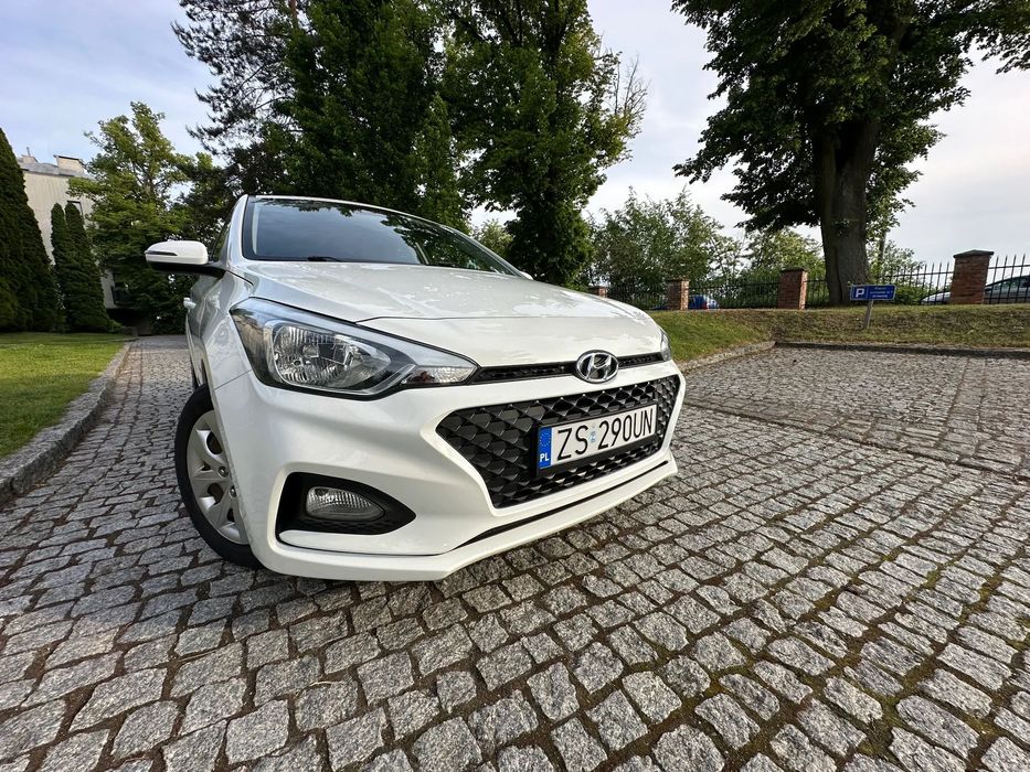 Hyundai i20 Hyundai i20 1.2 Comfort (Sprytne miejskie Auto)