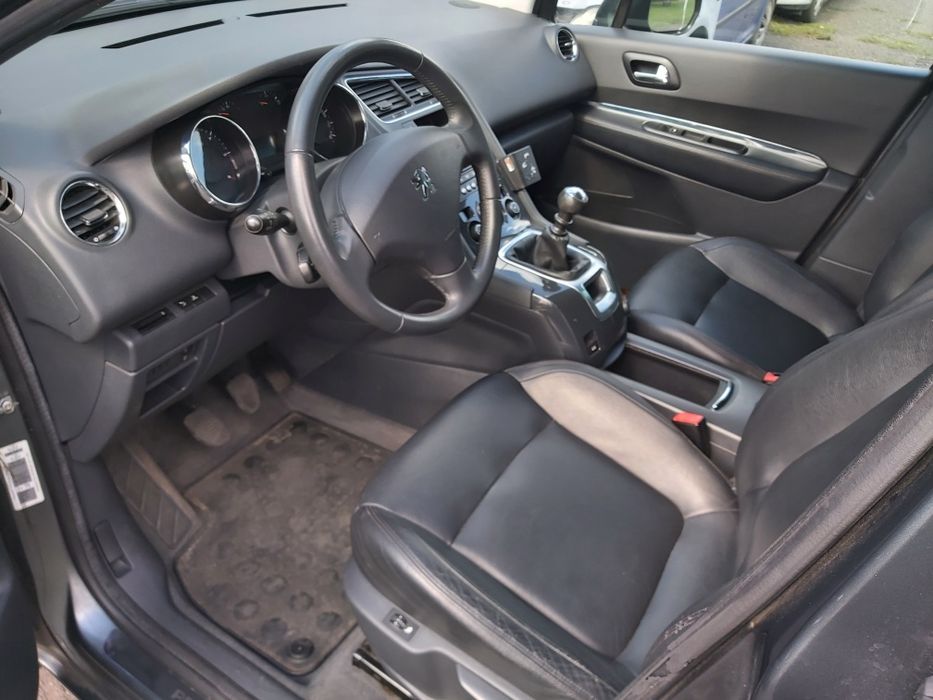 Peugeot 5008 2.0 HDI, 150 Km, 2011r.