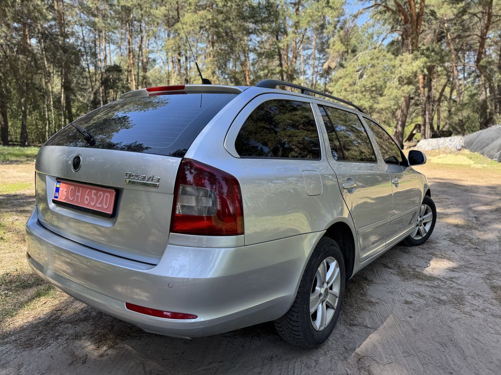 Продам автомобіль Skoda Octavia A5 (2010 рік, 1.6 дизель, рестайлінг)