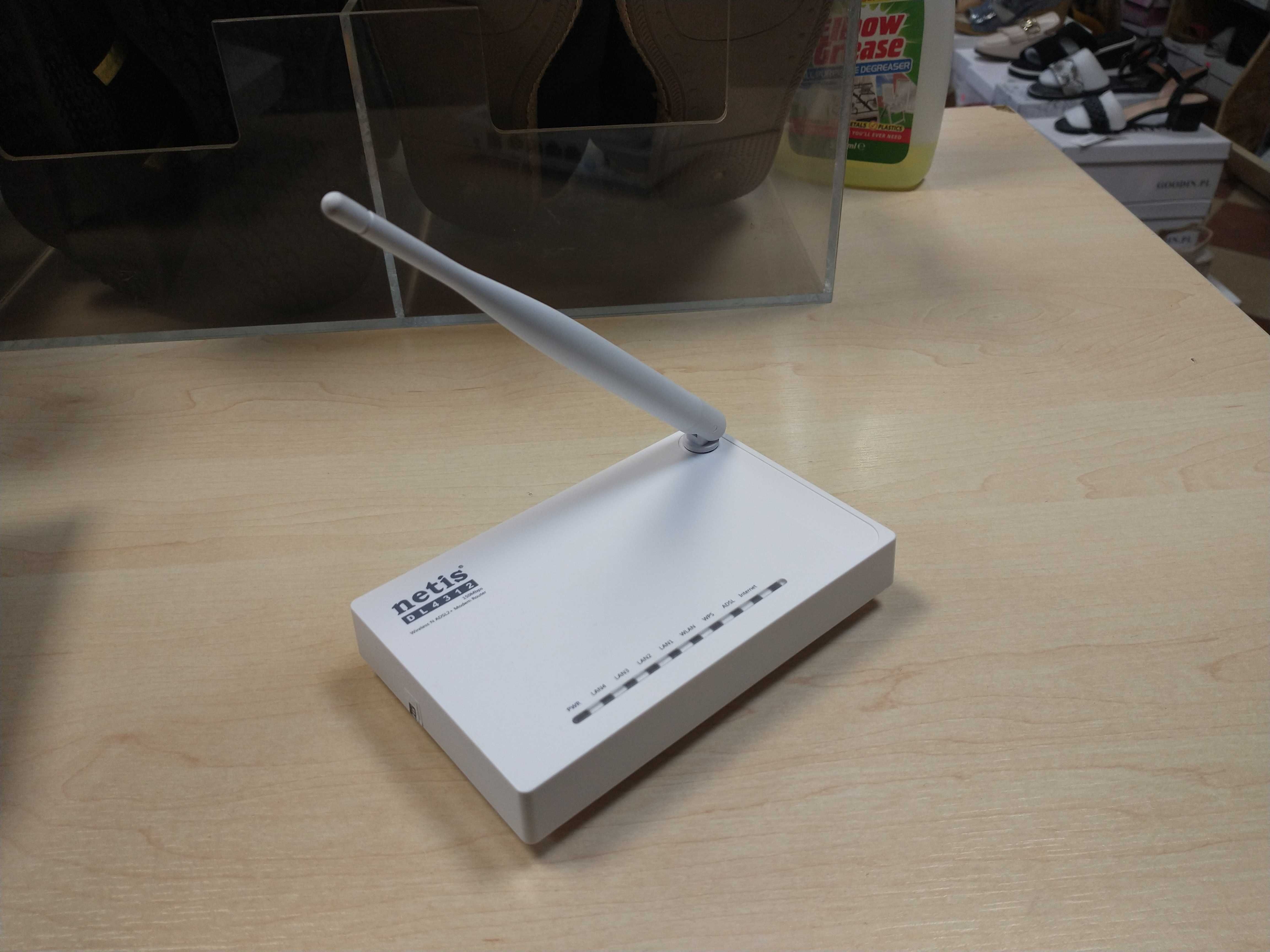 Router adsl Netis