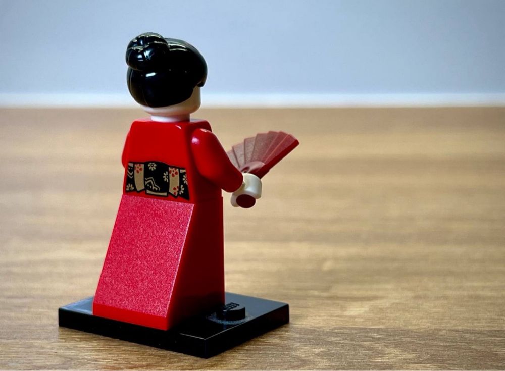 LEGO Minifigures Series 4 8804 nr2 Geisha rok 2011