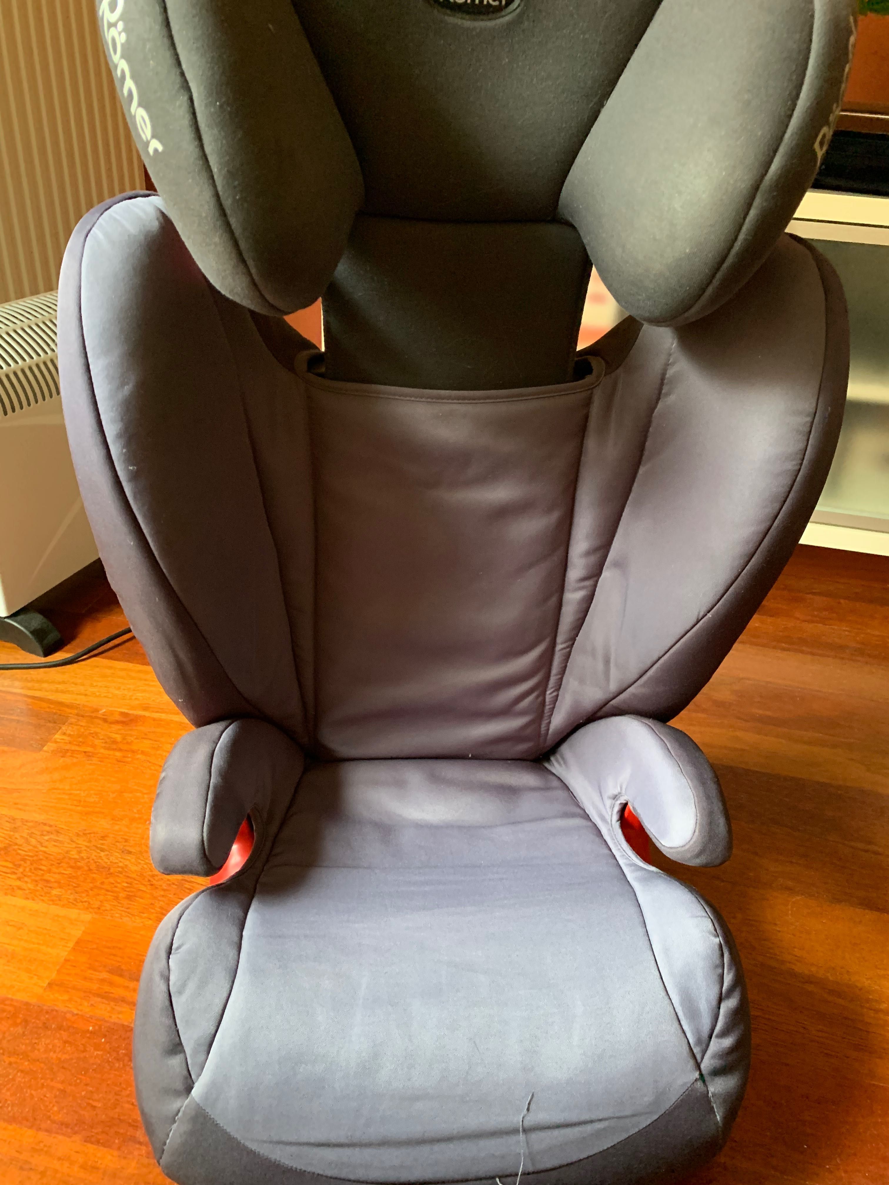 Fotelik Roomer Britax 15-36