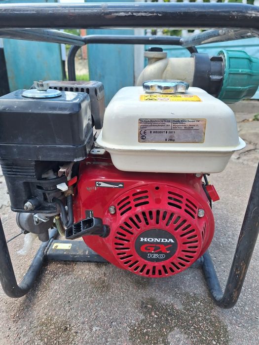 Продам мотопомпу Honda WB30XT.
