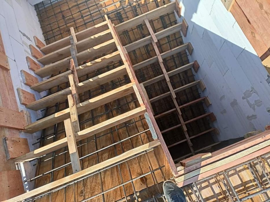 Budowa domów Firma budowlana Usługi budowlane Murarz SSO,SSZ Komplekso