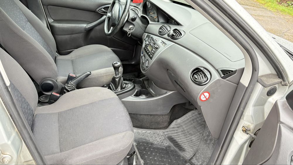 Focus 1.6 gaz 2002 rok