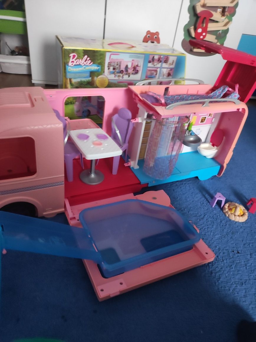 Barbie kamper camper