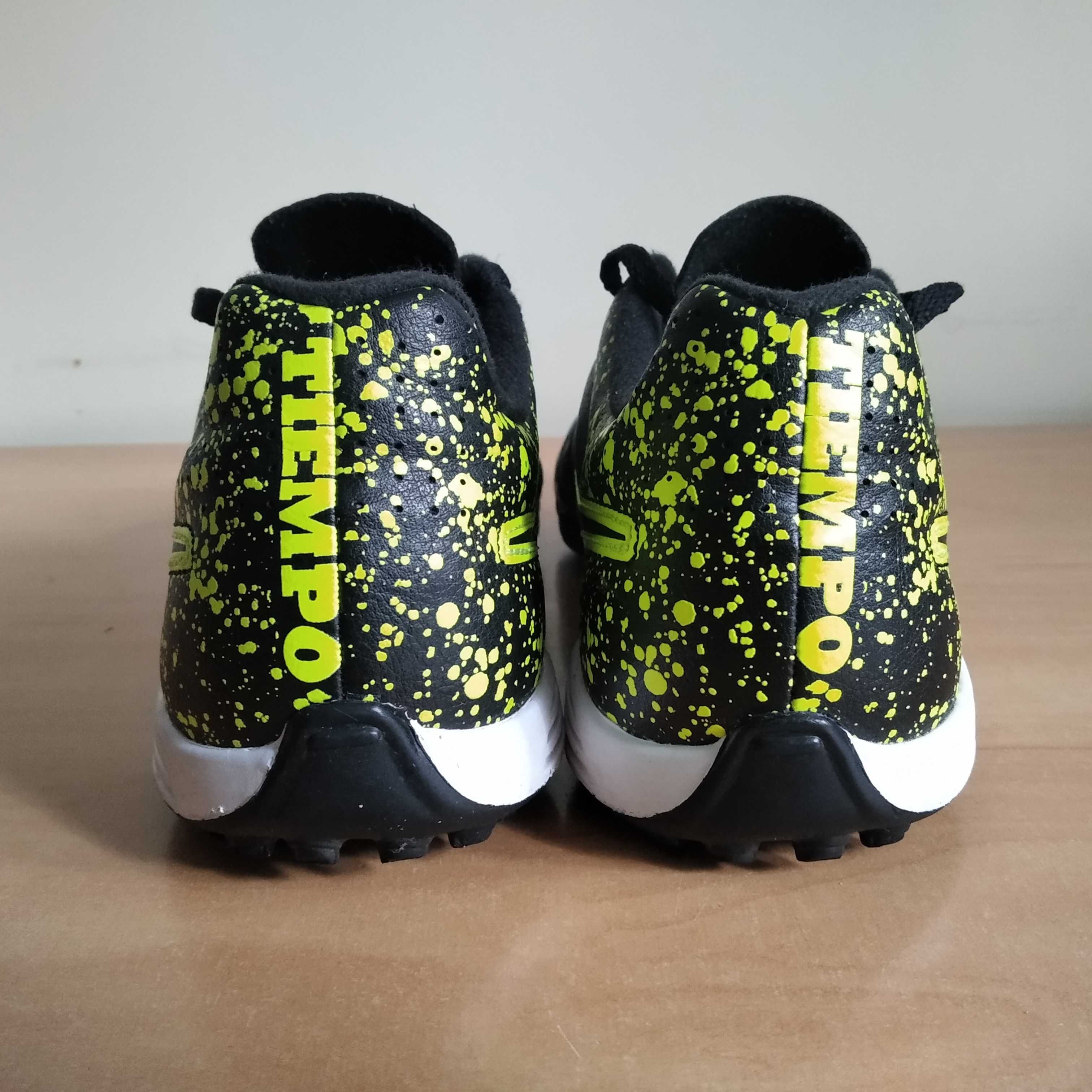 Buty piłkarskie NIKE Tiempo Rio II Tf roz.eu-36.5