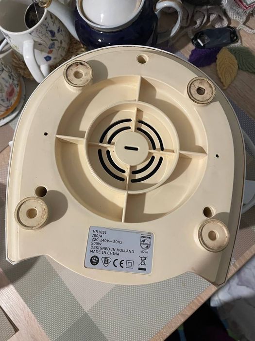 Центрифужна/ відцентрова соковичавилка/ соковитискач Philips