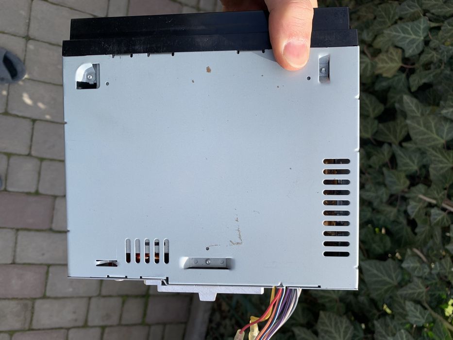 Автомагнітола JVC KW-R400