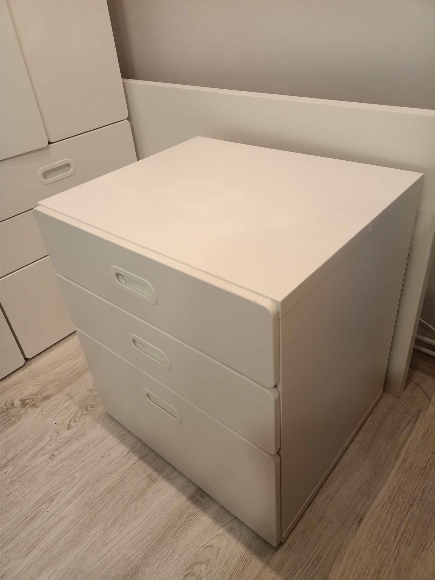 Komoda Smastad Ikea