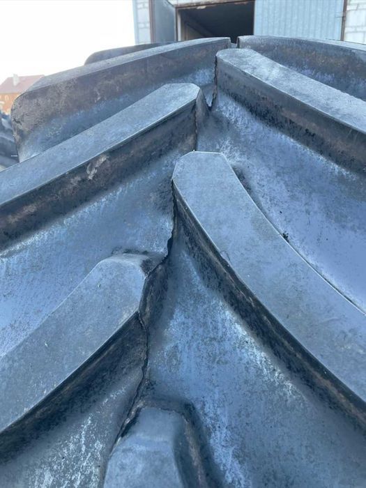 Opona 620/70R42 Firestone Maxi Traction (NH) J1460