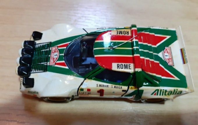 Miniatura antiga Lancia Stratos esc.1/43