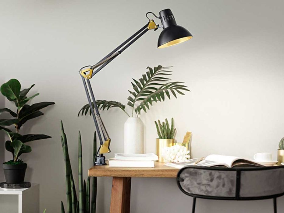 Лампа настольна світлодіодна з поворотним механізмом Perenz 4025 нова