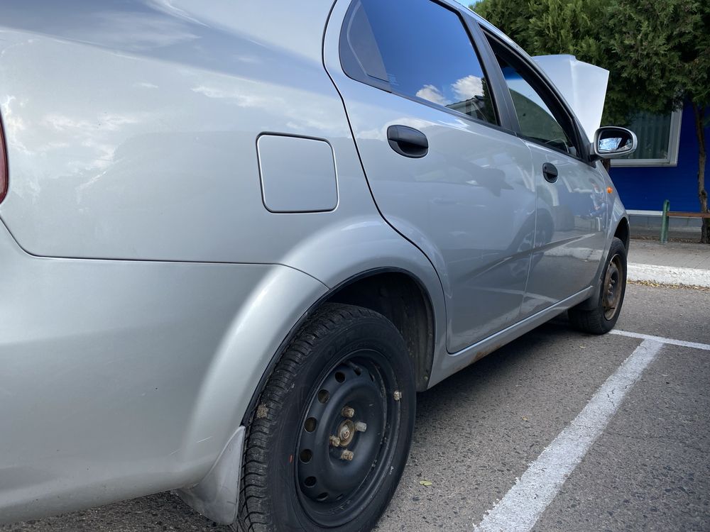 Chevrolet aveo t200 1.5 2004