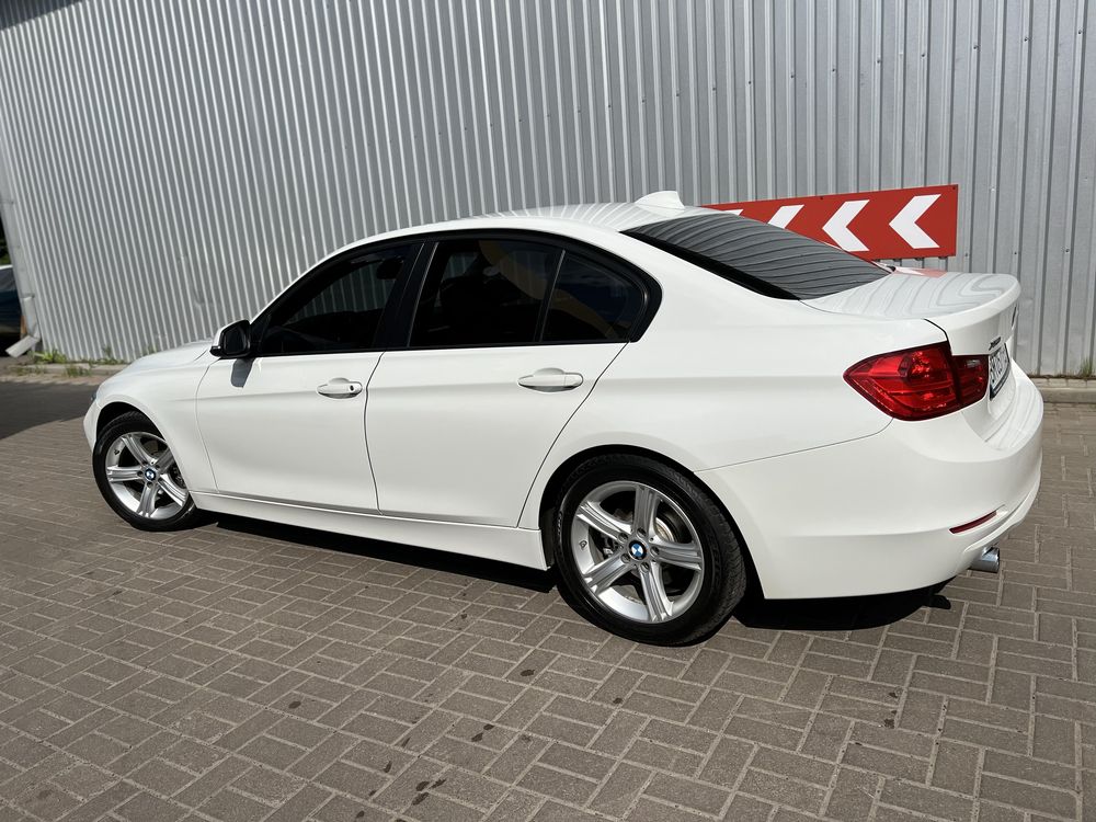 Продам BMW 320i