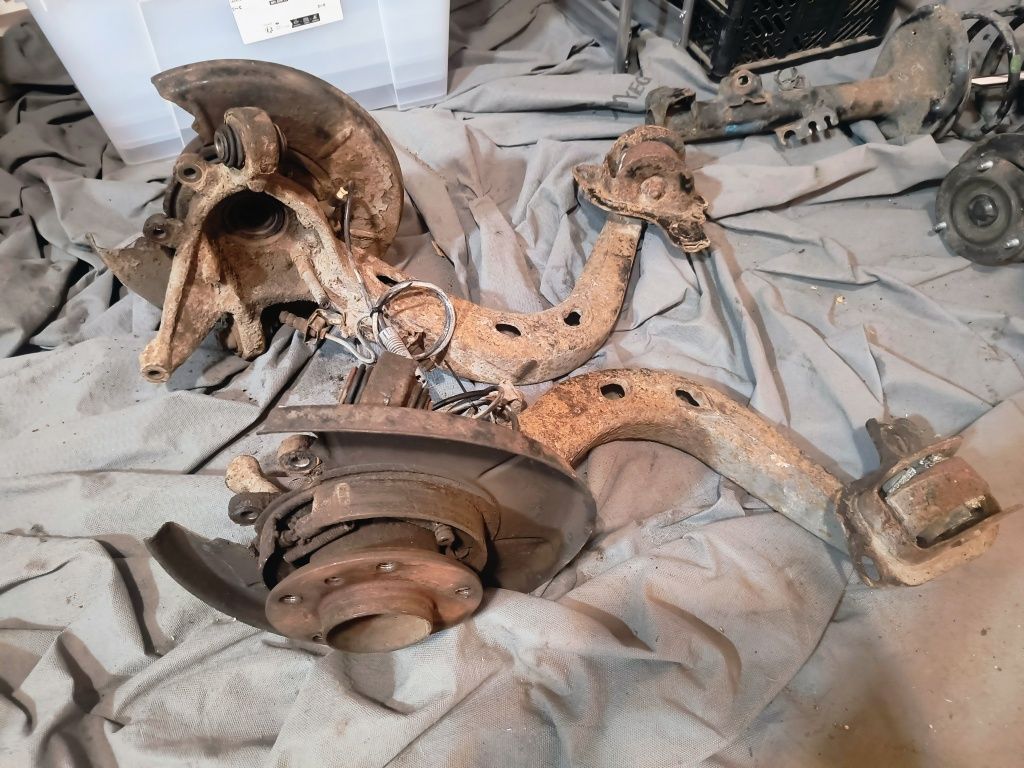 BMW E36 E46 wahacz tylny wzdłużny pod tarcze lewy prawy