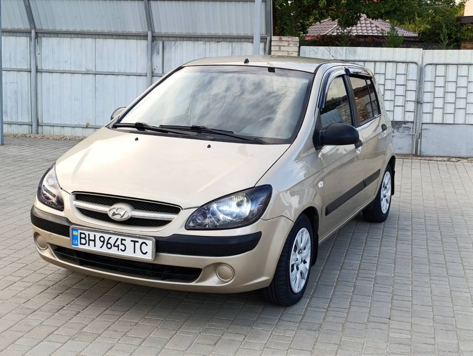 Продам hyundai getz 2006 год 1.4 газ бензин АВТОМАТ в отличном состоян