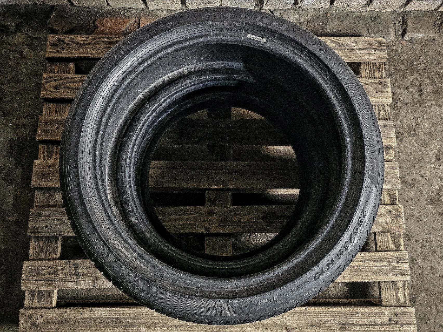 Пара 255/35r19 Pirelli | 7mm | 2021 | Germany | Преміум шини | Ідеал